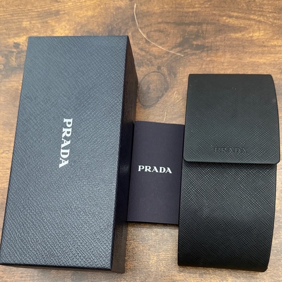 Prada SPR14W  cat eye Sunglasses main image 5